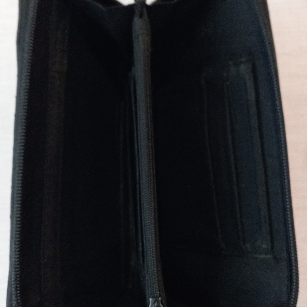 Wallet - Picture 3 of 11